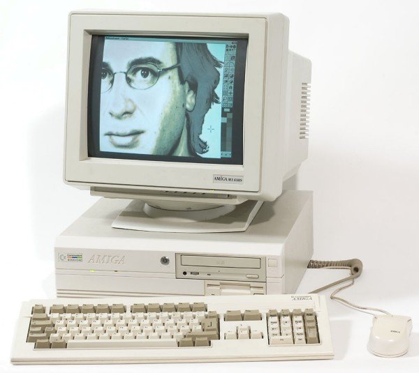 amiga4000.jpg amiga4000.jpg